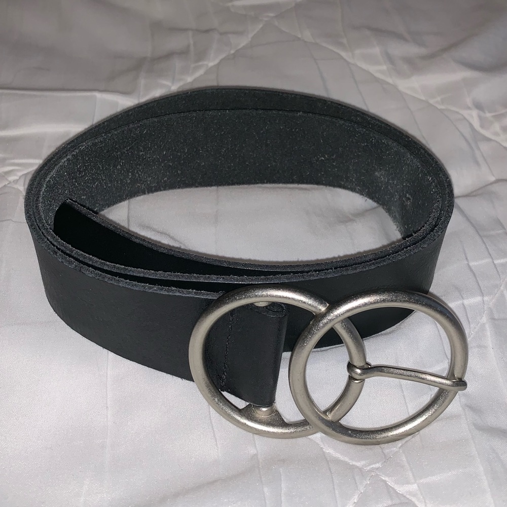 Urban Outfitters Double O-Ring Belt